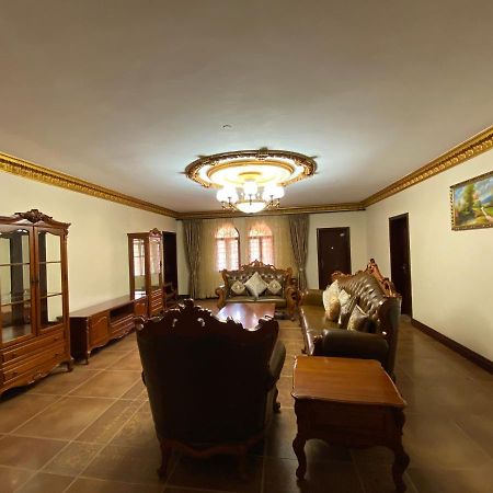 中华会馆 Nairobi Kültér fotó